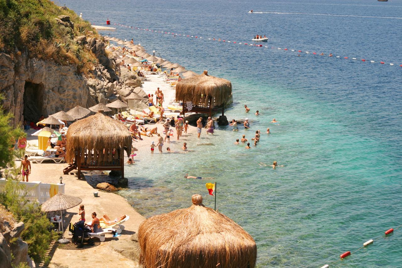 Green Beach Resort Gundogan  Exterior photo