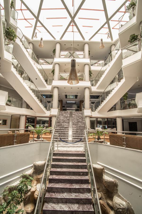 Green Beach Resort Gundogan  Exterior photo