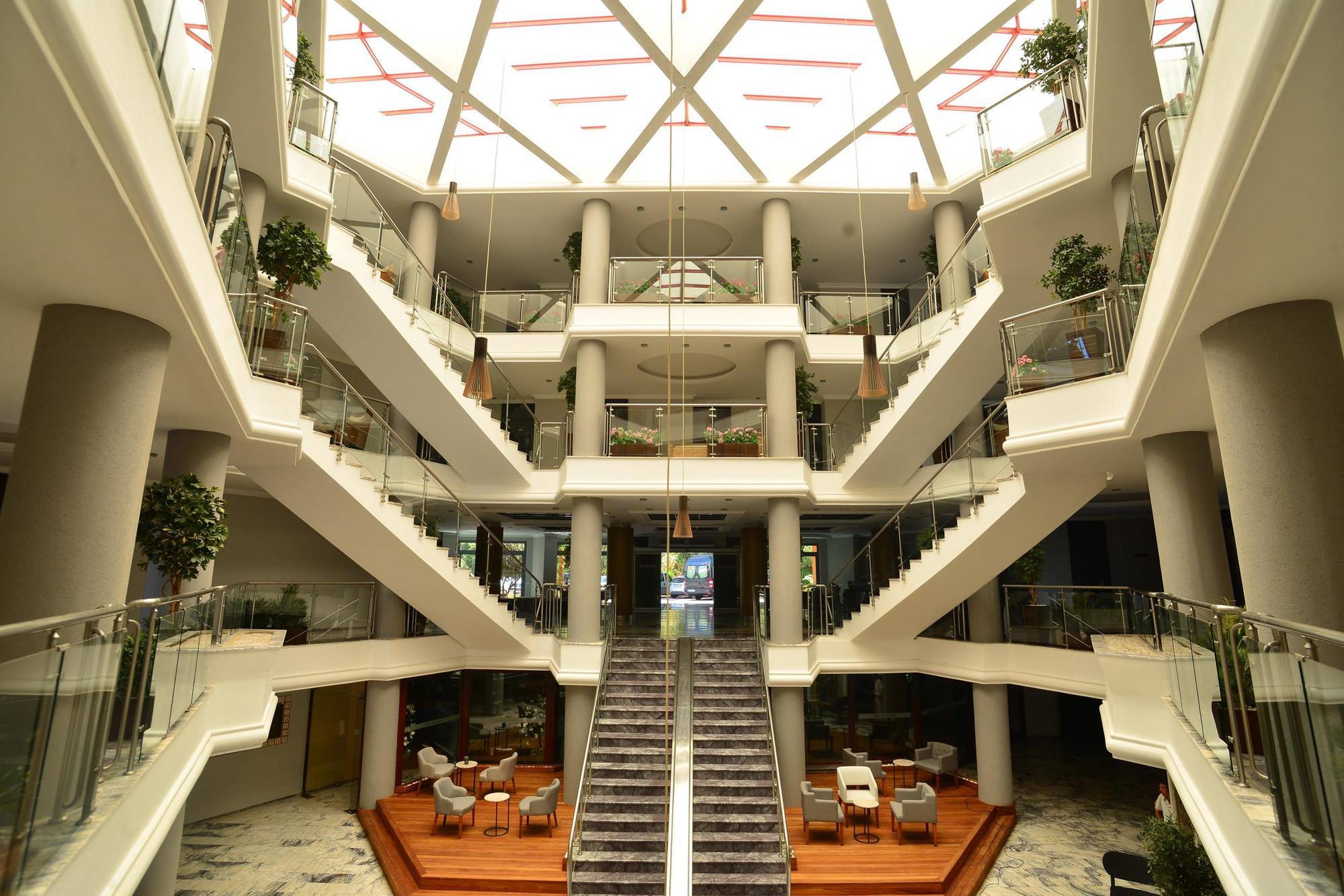 Green Beach Resort Gundogan  Exterior photo