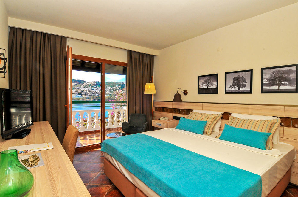 Green Beach Resort Gundogan  Exterior photo